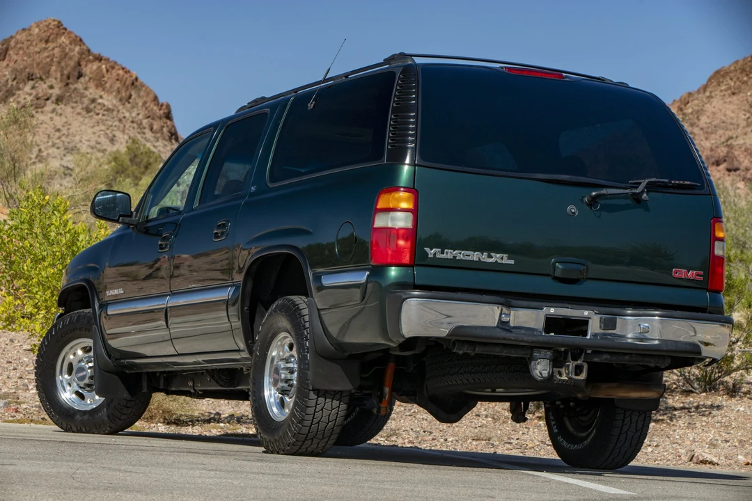 2001 GMC Yukon 2nd Gen - Image 10 of 31