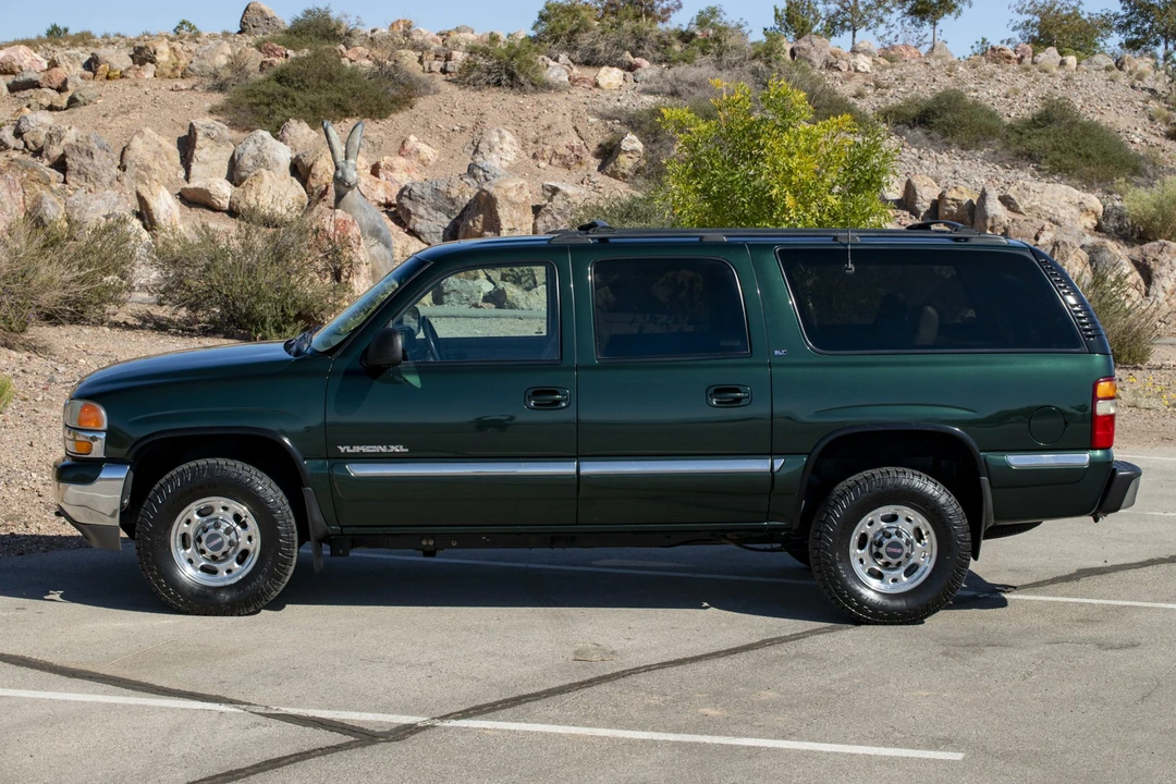 2001 GMC Yukon 2nd Gen - Image 9 of 31