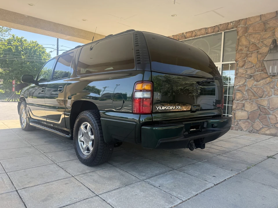2001 GMC Yukon 2nd Gen - Image 13 of 31