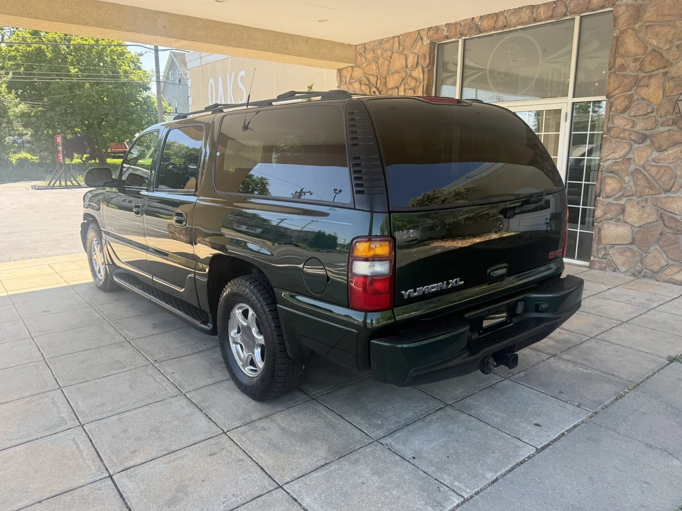 2001 GMC Yukon 2nd Gen - Image 11 of 31