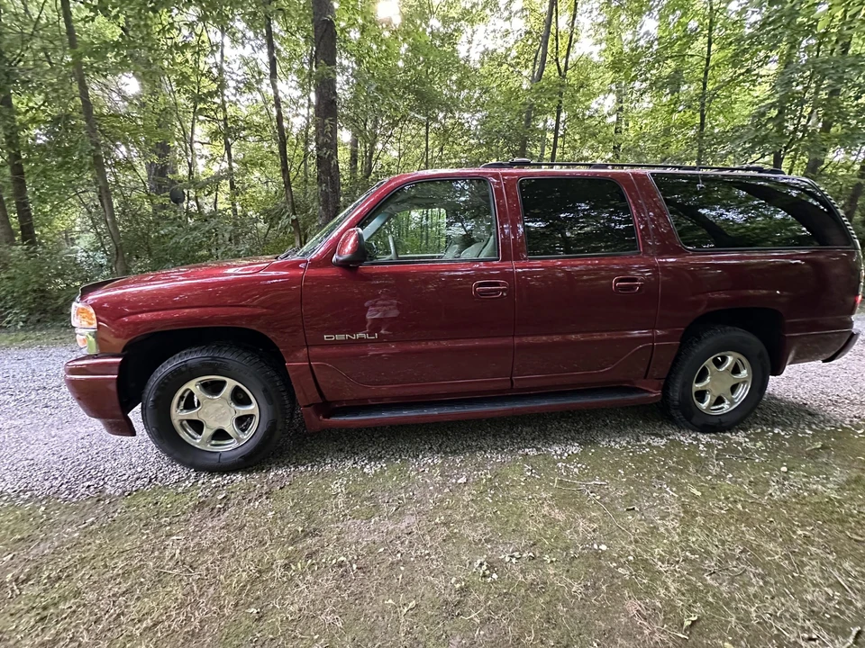 2001 GMC Yukon 2nd Gen - Image 5 of 31