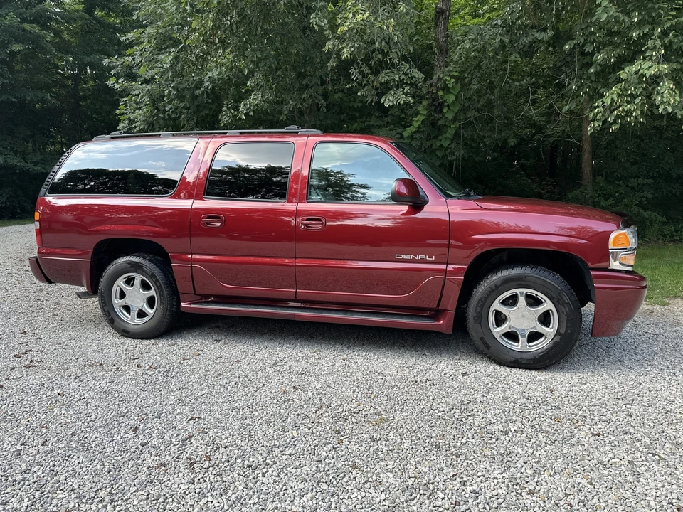 2001 GMC Yukon 2nd Gen - Image 9 of 31
