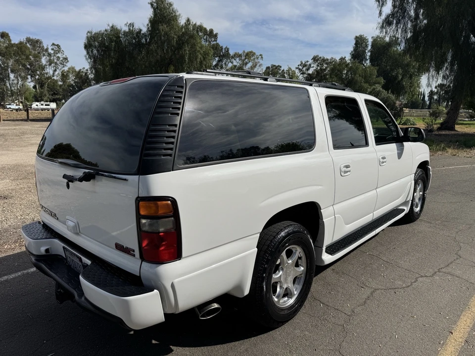 2001 GMC Yukon 2nd Gen - Image 9 of 19