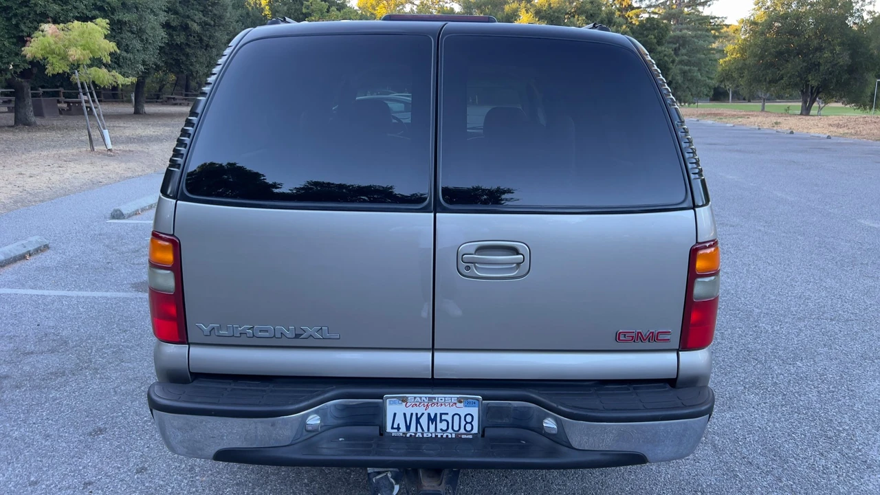 2001 GMC Yukon 2nd Gen - Image 26 of 31
