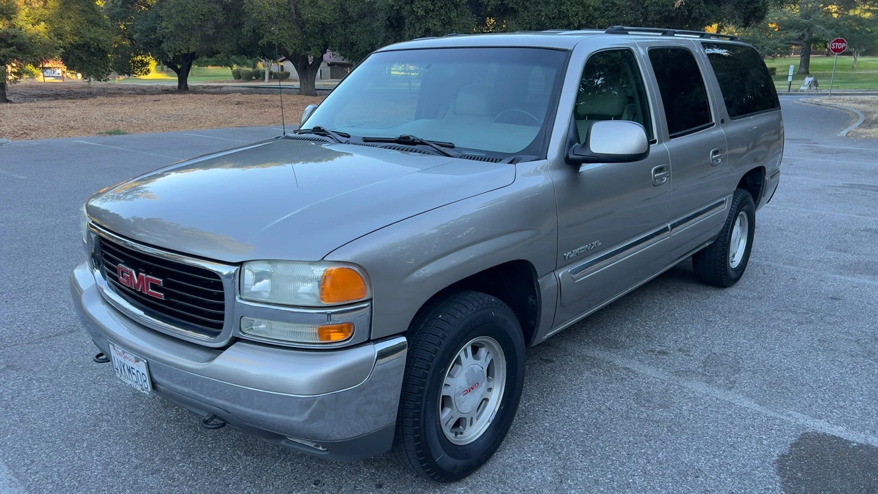 2001 GMC Yukon 2nd Gen - Image 29 of 31