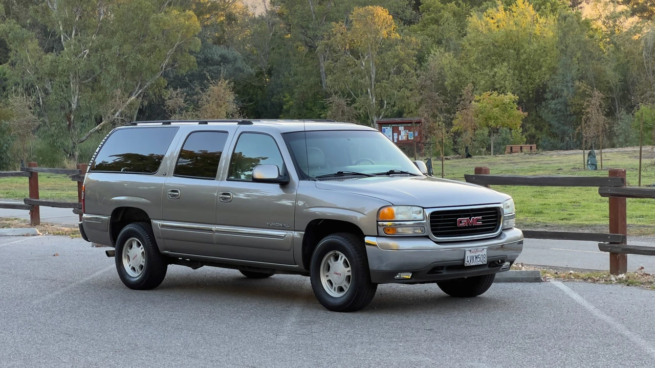 2001 GMC Yukon 2nd Gen - Image 7 of 31