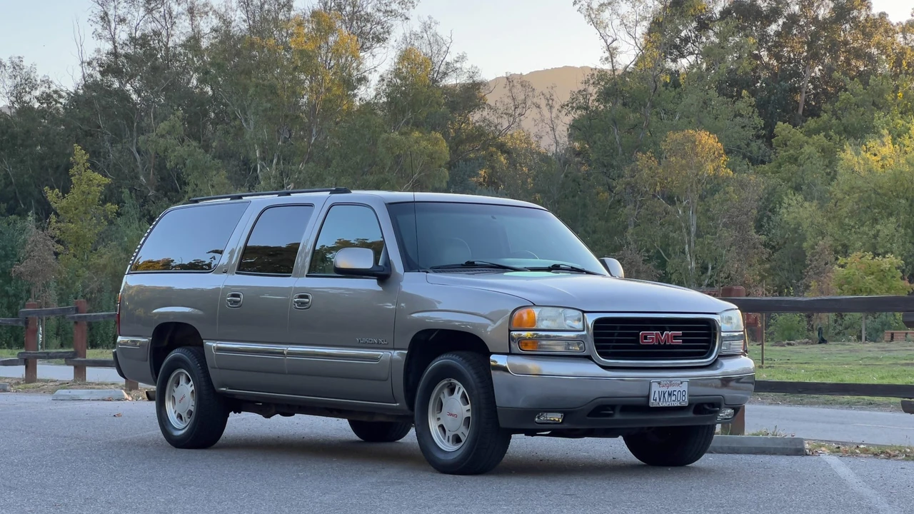 2001 GMC Yukon 2nd Gen - Image 6 of 31