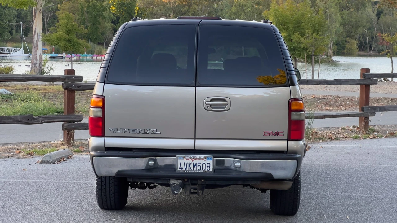 2001 GMC Yukon 2nd Gen - Image 12 of 31