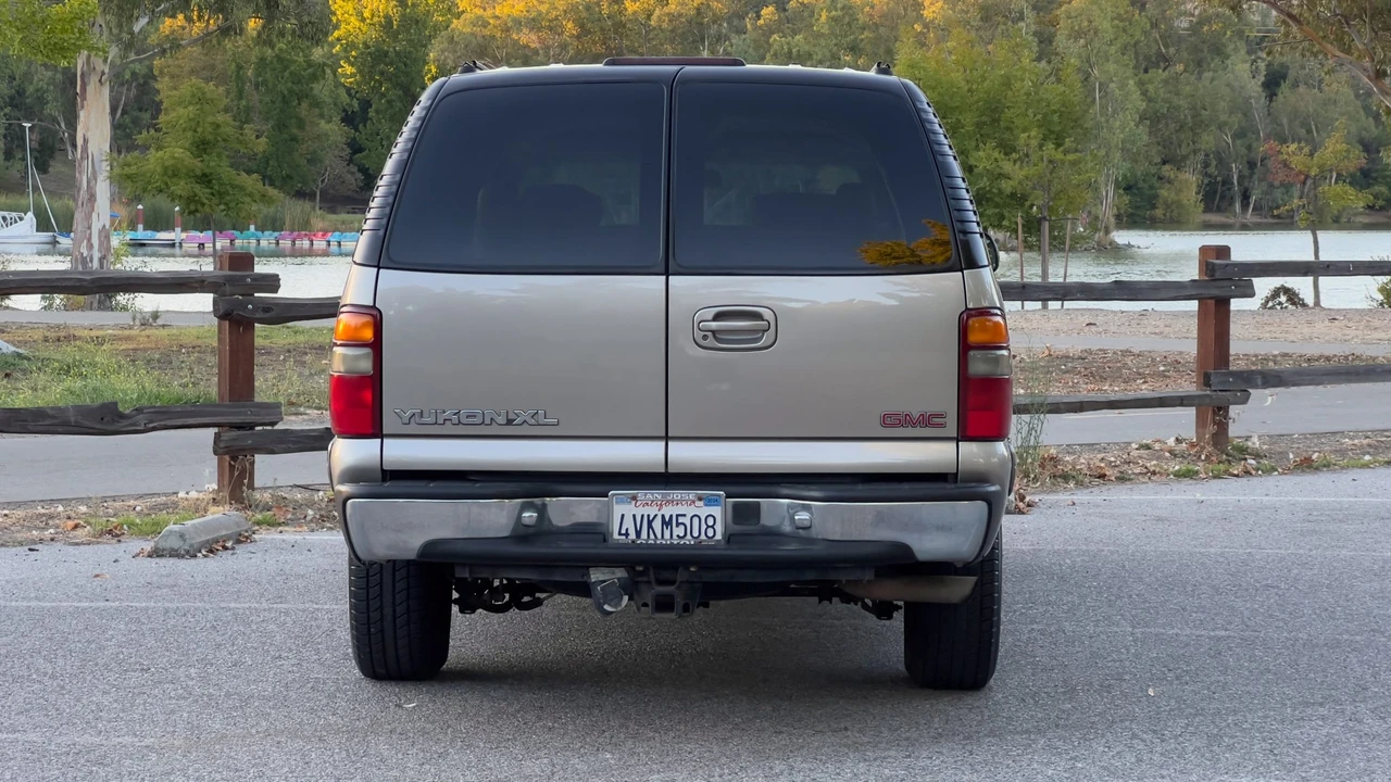 2001 GMC Yukon 2nd Gen - Image 11 of 31