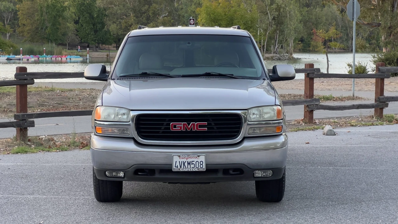 2001 GMC Yukon 2nd Gen - Image 3 of 31