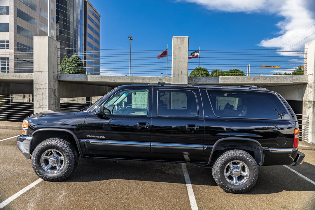 2001 GMC Yukon 2nd Gen - Image 5 of 31