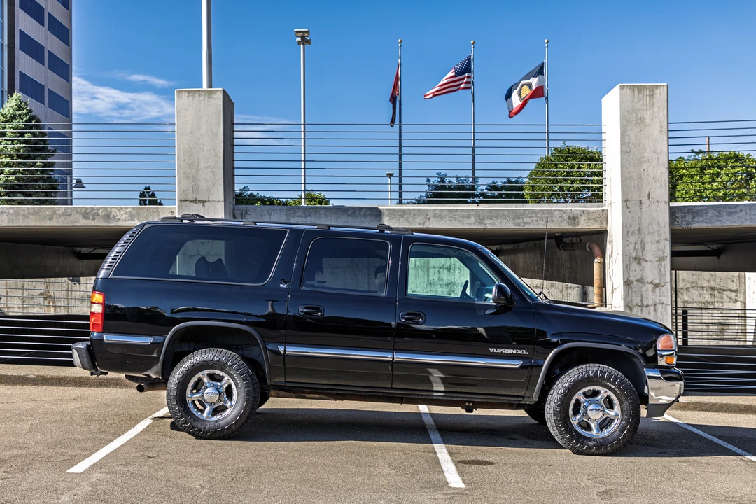 2001 GMC Yukon 2nd Gen - Image 13 of 31