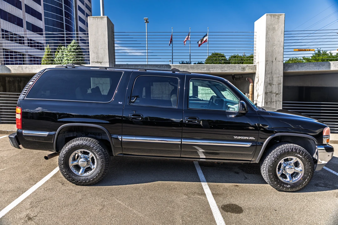 2001 GMC Yukon 2nd Gen - Image 12 of 31