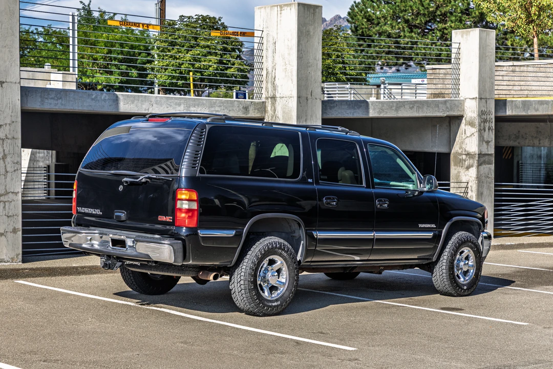 2001 GMC Yukon 2nd Gen - Image 11 of 31