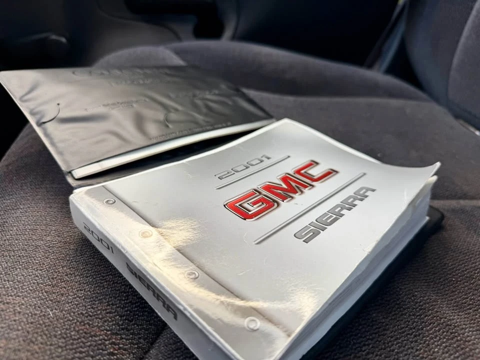 2001 GMC Sierra 1st Gen - Image 12 of 14
