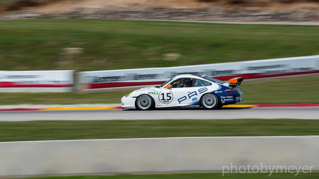 2001 Porsche 996 GT3 - Image 5 of 6
