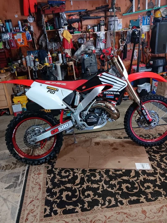 2001 Honda CR - Image 3 of 10