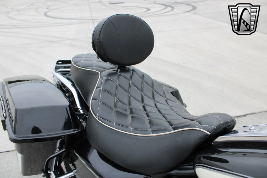 2001 Harley-Davidson Touring Twin Cam - Image 12 of 12