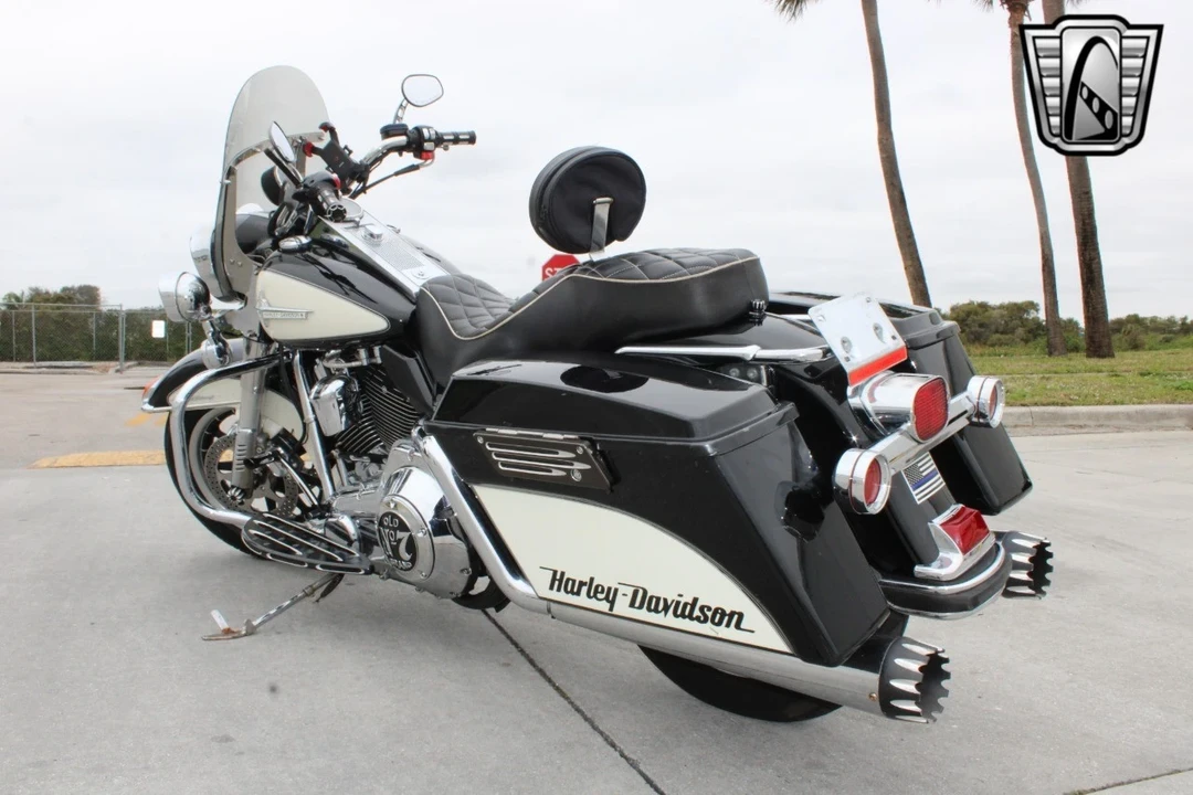 2001 Harley-Davidson Touring Twin Cam - Image 9 of 12
