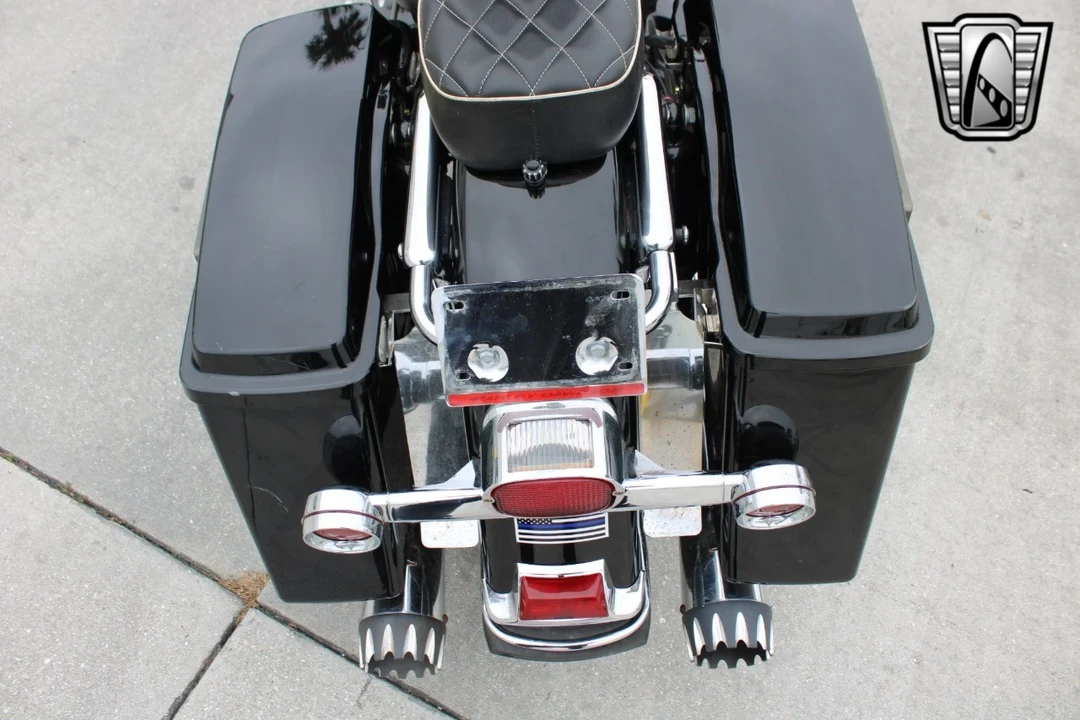 2001 Harley-Davidson Touring Twin Cam - Image 18 of 21