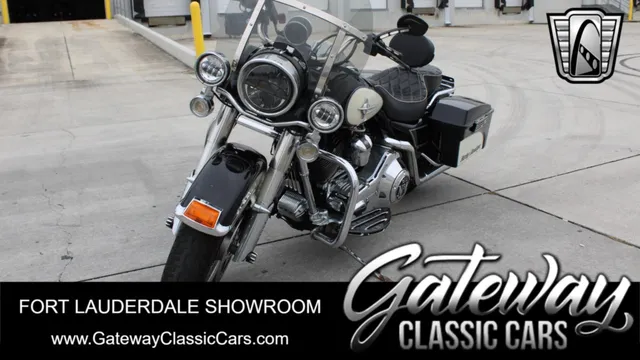 2001 Harley Davidson Road King Police
