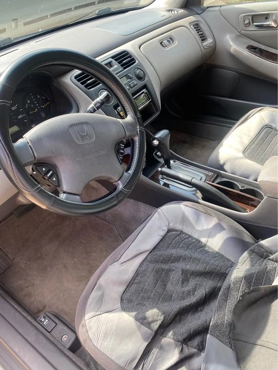 2001 Honda Accord 6th Gen - Image 2 of 8