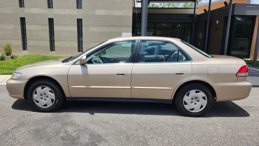 2001 Honda Accord 6th Gen - Image 2 of 21