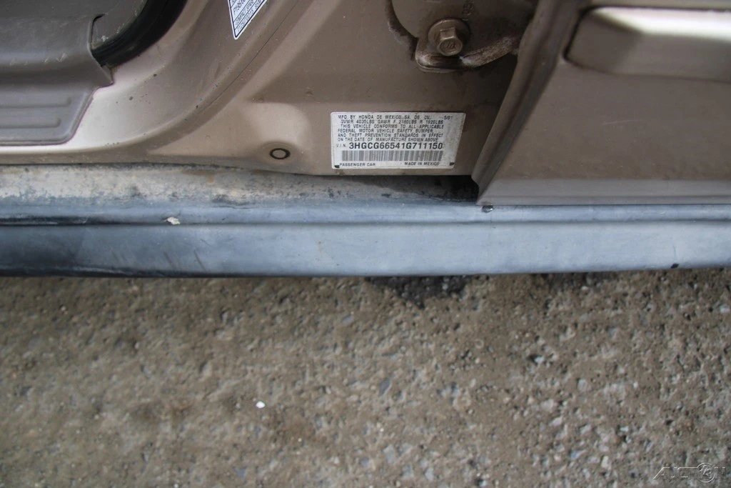 2001 Honda Accord 6th Gen - Image 12 of 21