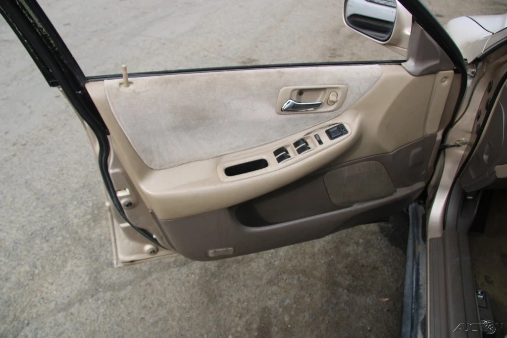 2001 Honda Accord 6th Gen - Image 13 of 21