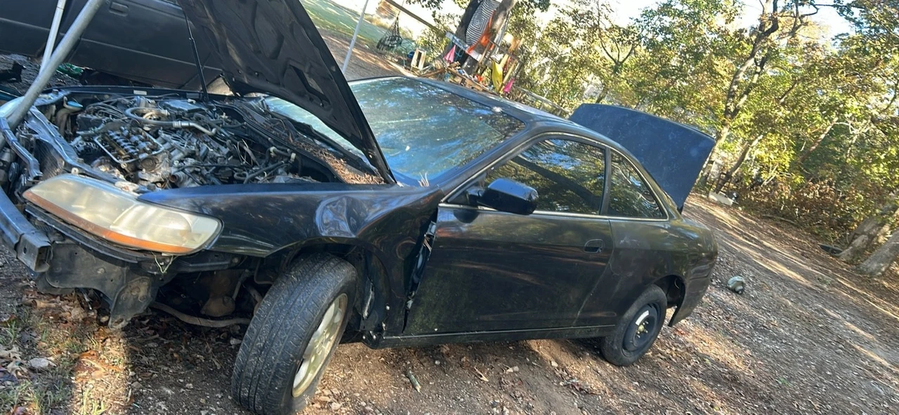 2001 Honda Accord 6th Gen - Image 3 of 13