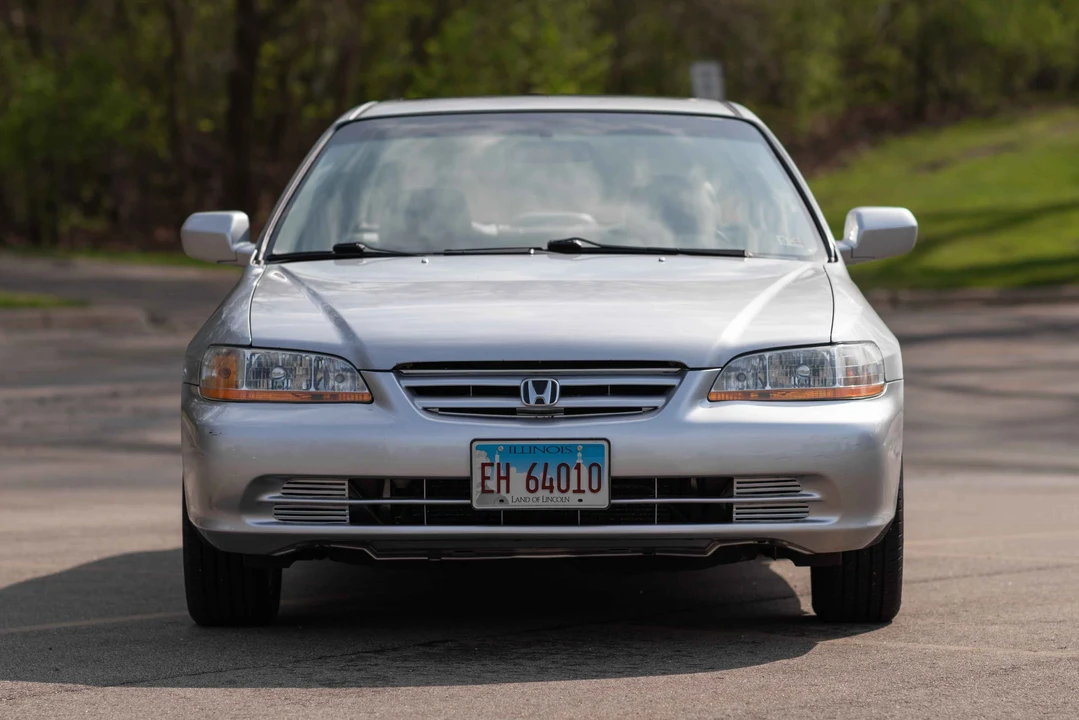 2001 Honda Accord 6th Gen - Image 2 of 31