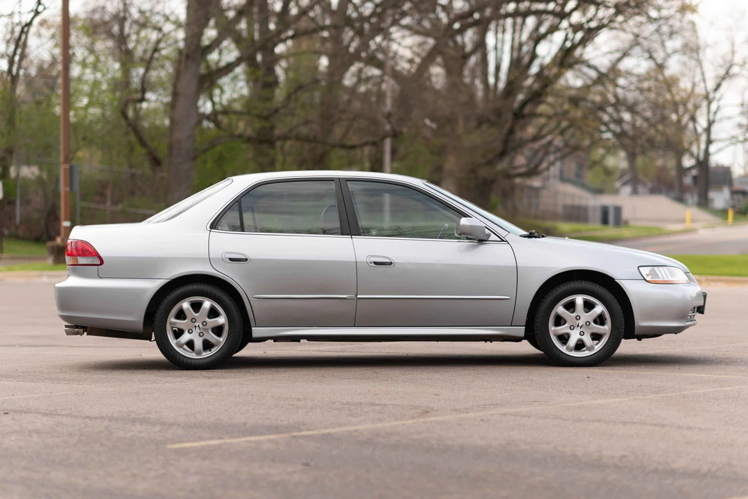 2001 Honda Accord 6th Gen - Image 4 of 31