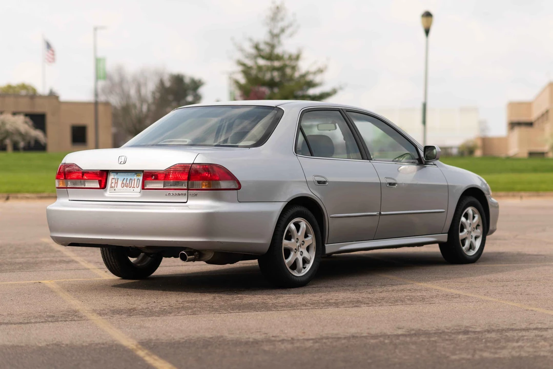 2001 Honda Accord 6th Gen - Image 5 of 31
