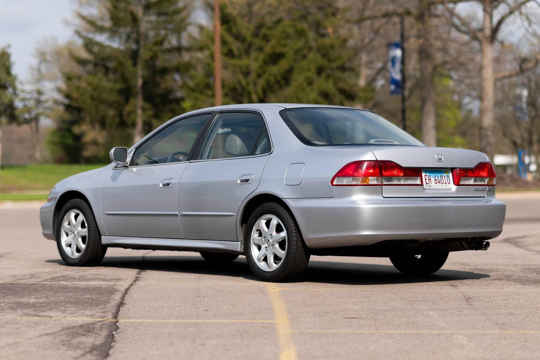 2001 Honda Accord 6th Gen - Image 7 of 31