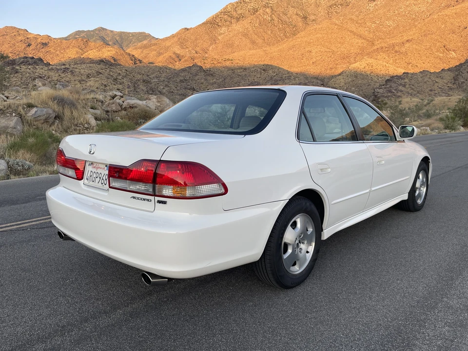 2001 Honda Accord 6th Gen - Image 10 of 31