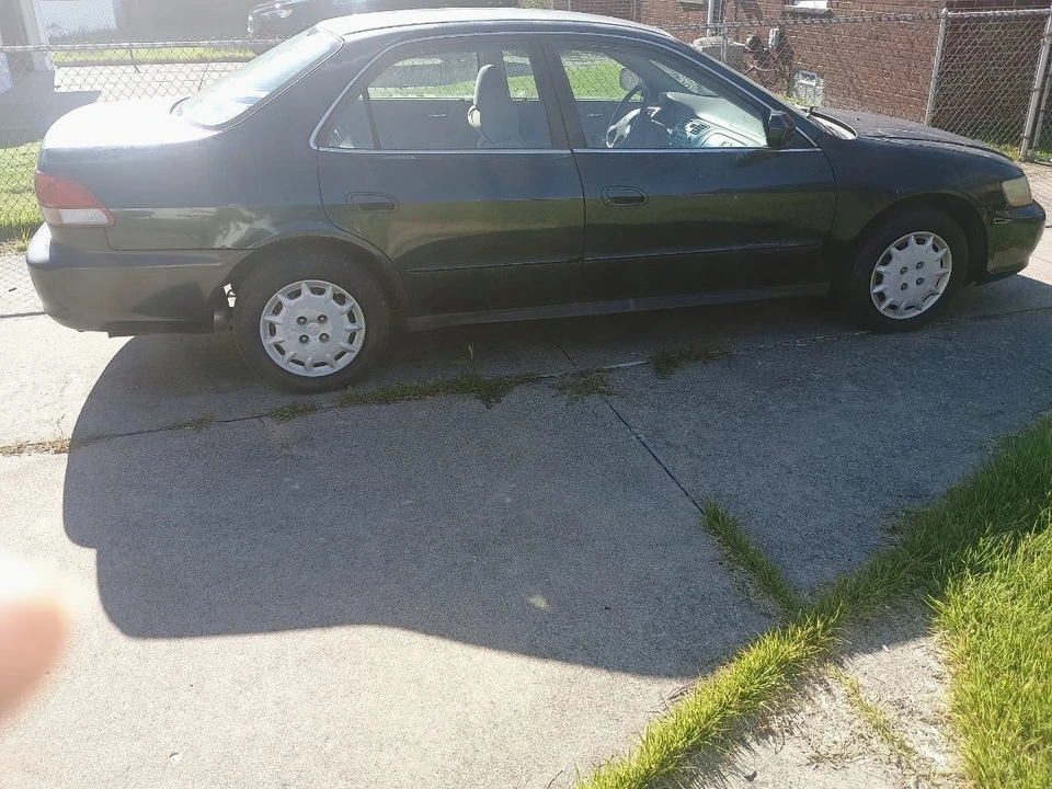2001 Honda Accord 6th Gen - Image 2 of 6