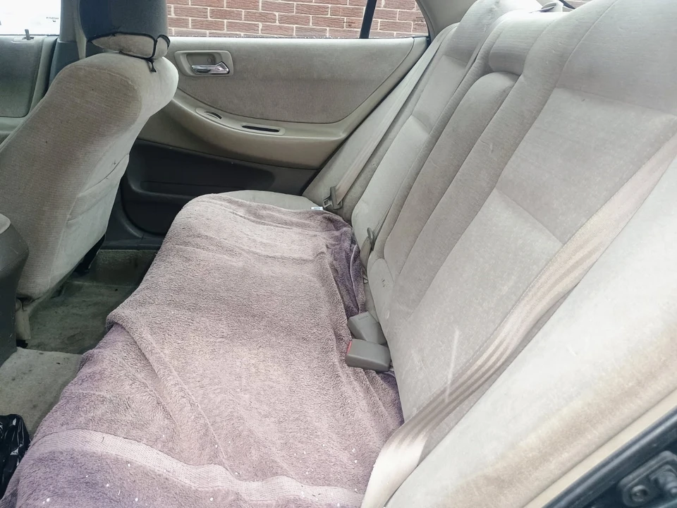 2001 Honda Accord 6th Gen - Image 5 of 6