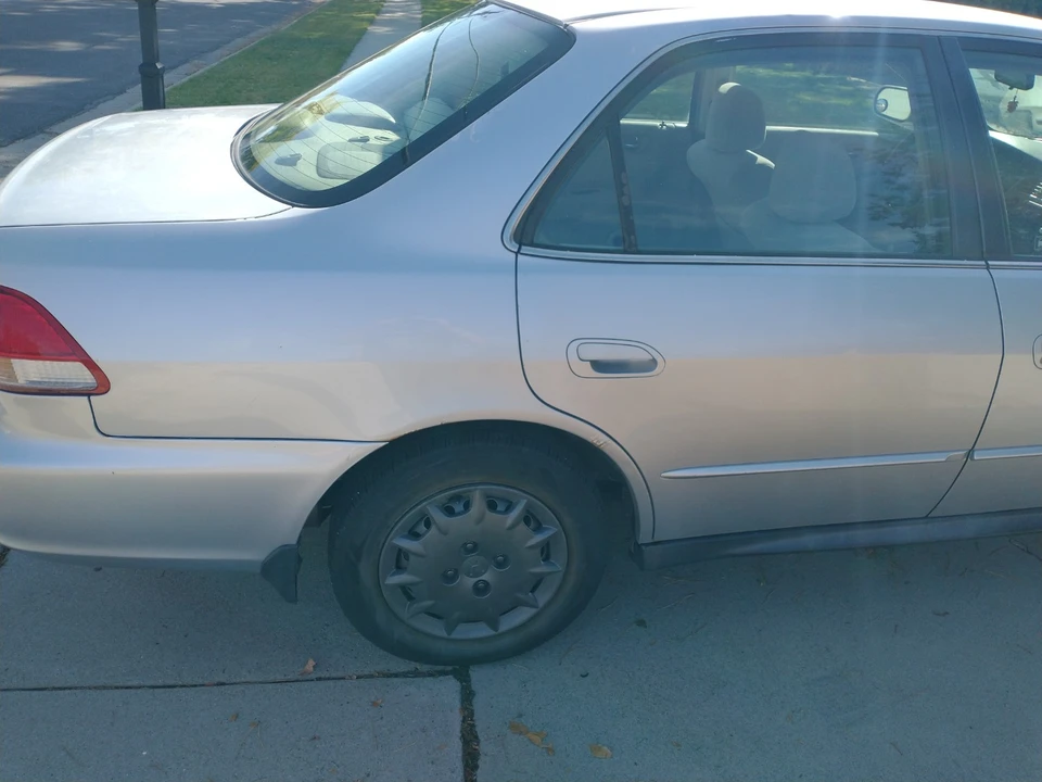 2001 Honda Accord 6th Gen - Image 3 of 10