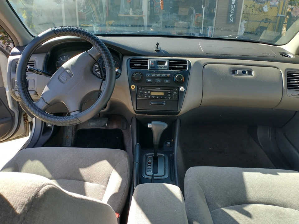 2001 Honda Accord 6th Gen - Image 6 of 10