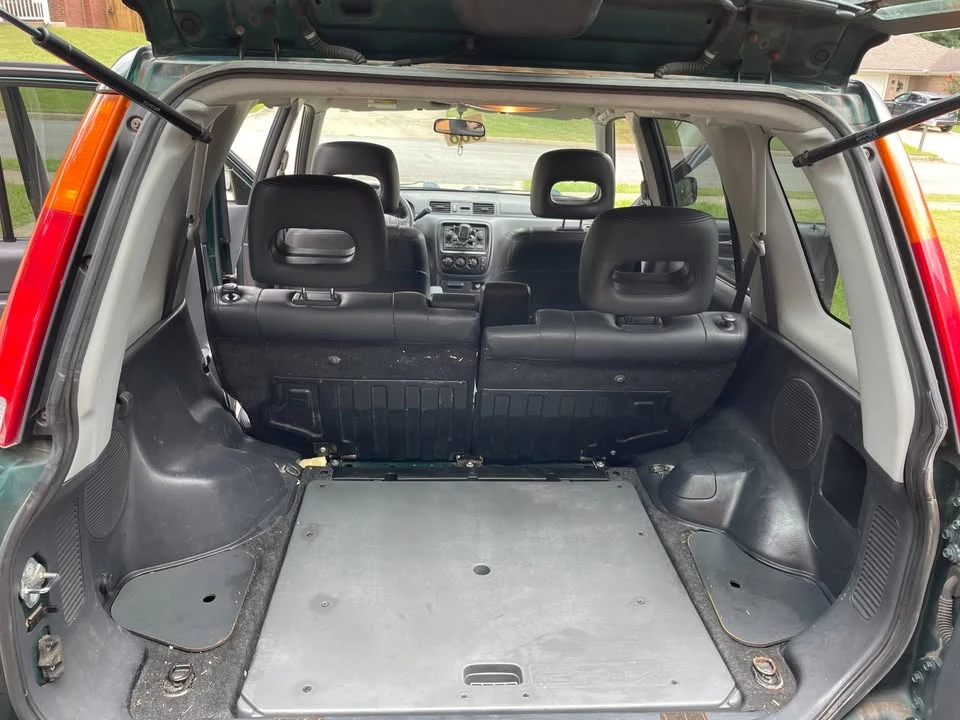 2001 Honda CR-V 1st Gen - Image 2 of 10