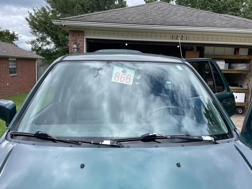 2001 Honda CR-V 1st Gen - Image 5 of 10