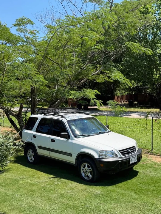 2001 Honda CR-V 1st Gen - Image 2 of 7