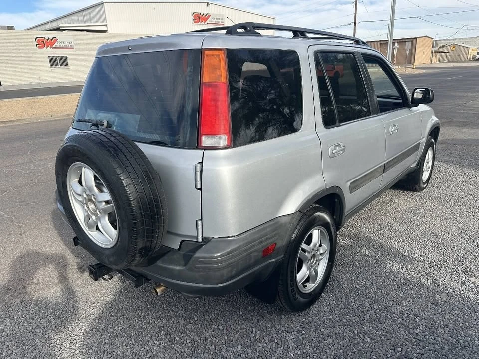 2001 Honda CR-V 1st Gen - Image 10 of 20