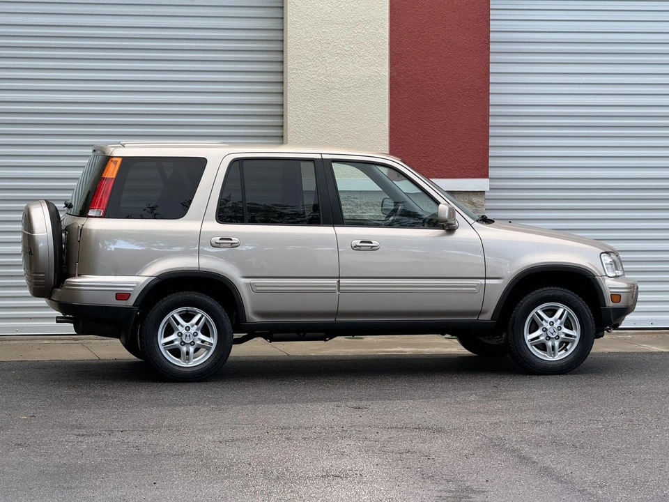 2001 Honda CR-V 1st Gen - Image 24 of 31
