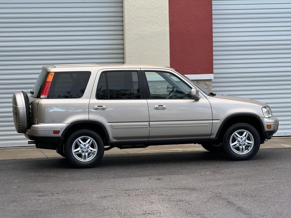 2001 Honda CR-V 1st Gen - Image 25 of 31