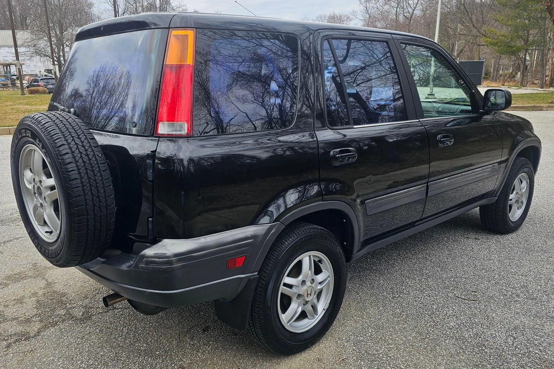 2001 Honda CR-V 1st Gen - Image 4 of 31