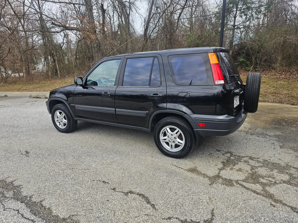2001 Honda CR-V 1st Gen - Image 11 of 31