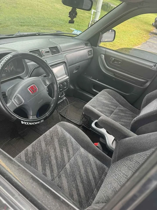2001 Honda CR-V 1st Gen - Image 4 of 11