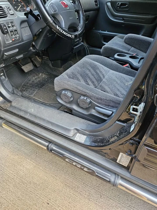 2001 Honda CR-V 1st Gen - Image 7 of 11