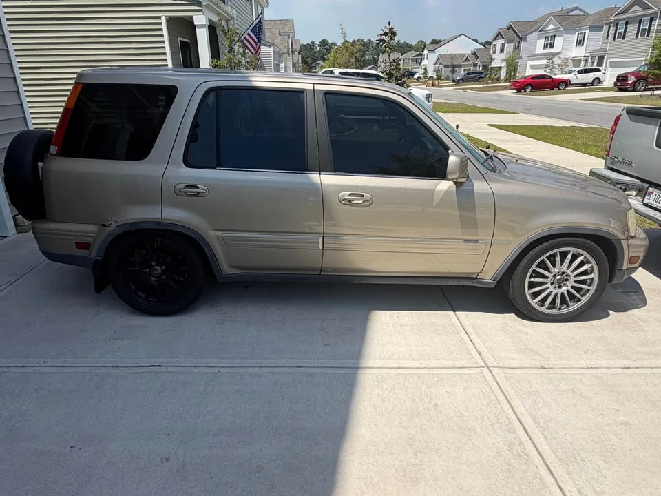 2001 Honda CR-V 1st Gen - Image 3 of 8
